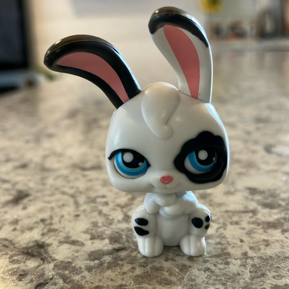 Vintage Rabbit #PP04 Littlest Pet Shop